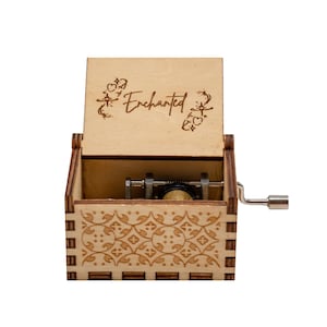 Music Box - Gift ideas - trending - vintage - memories - gift