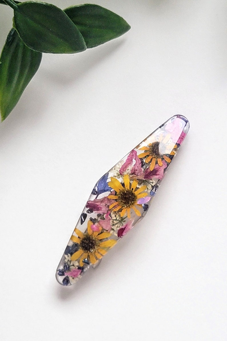 Real natural flower hair clip, Handmade flower hair barrette, resin hair clip, fashion hair accessory, gift for women, wedding hair clip Losange