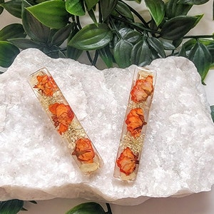 Sets of 2 handmade hair clips in real natural dried flowers, resin hair clip, hair accessories, aligator hair clip, pressed flower hair clip