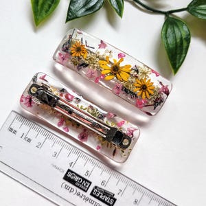 Hårspänne tillverkat med en riktig naturlig blomma, hårspänne i harts, handgjort, hårspänne för torkade blommor, håraccessoar, bröllop 1 moyenne rectangle