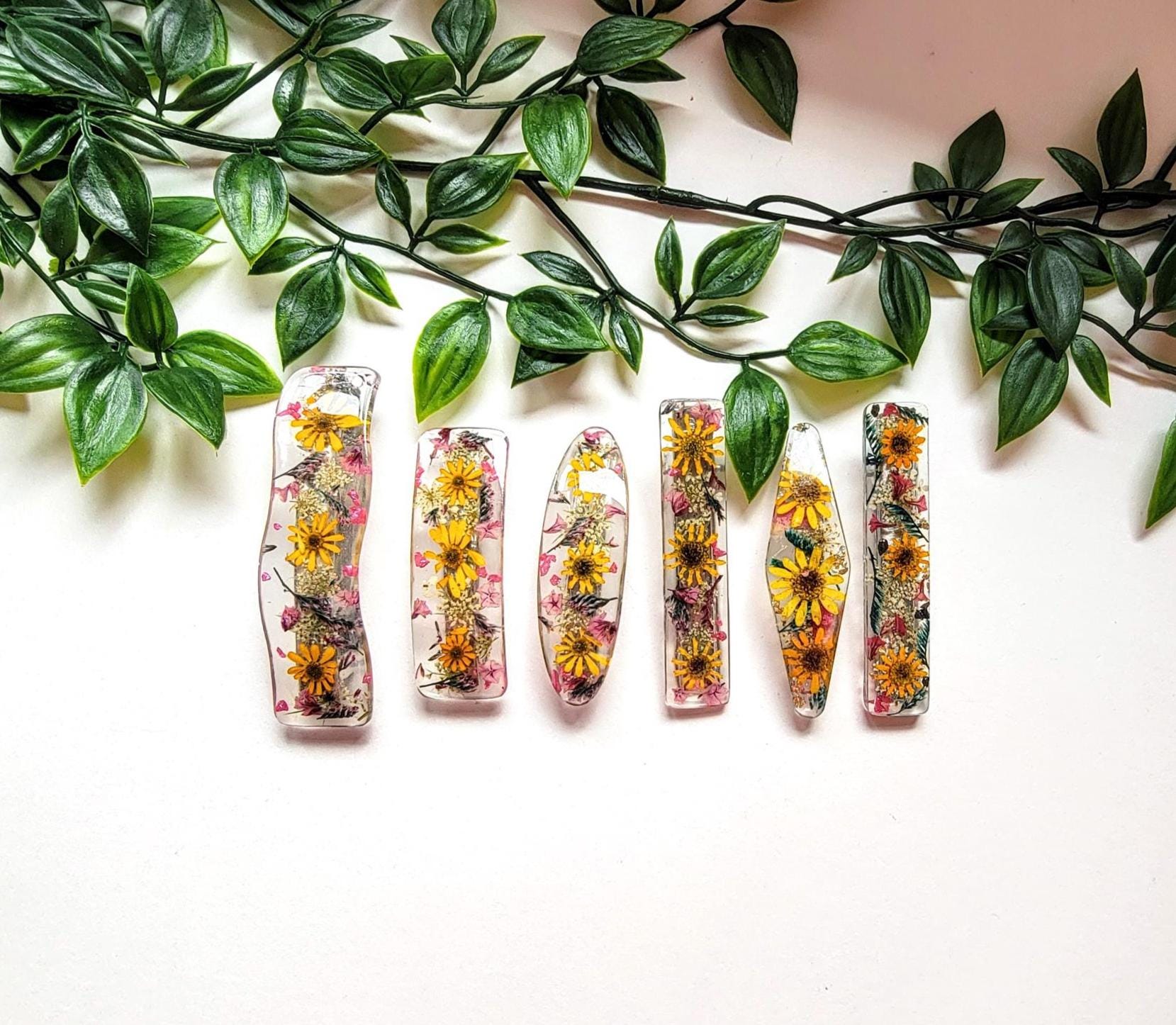 Real natural flower hair clip, Handmade flower hair barrette, resin hair clip, fashion hair accessory, gift for women, wedding hair clip