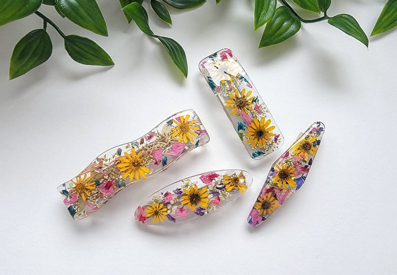 Real natural flower hair clip, Handmade flower hair barrette, resin hair clip, fashion hair accessory, gift for women, wedding hair clip image 9