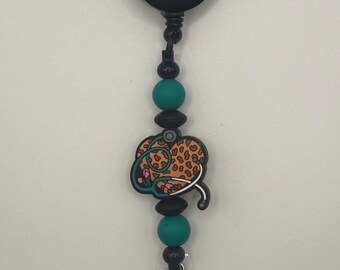 Portachiavi con stetoscopio a forma di cuore / Portachiavi con perline