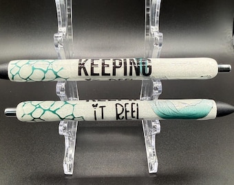 Keep it Reel Angeln Epoxy Pen - Fischer Geschenk - Nachfüllbares Sport Briefpapier - Barsch Angeln Geschenk