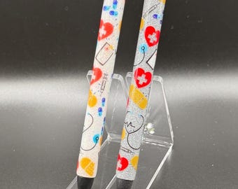 Penna in gel epossidico a tema medico