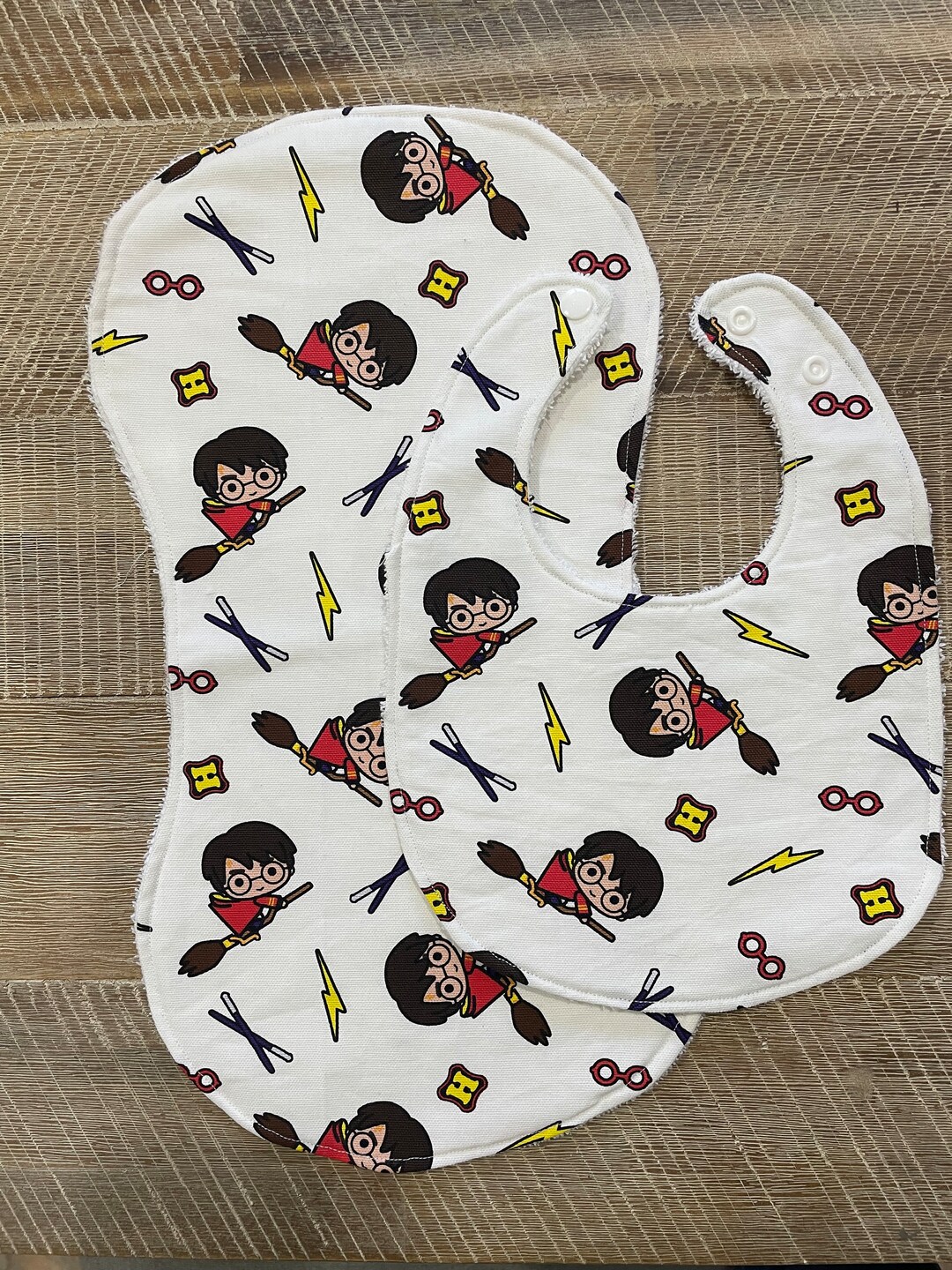 Beatrix Potter Silhouettes Burp Cloth – Handmade Baby Shower Gift Idea