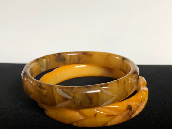 Bakelite Marbled Bangle Bracelets, Yellow Bakelit… - image 4