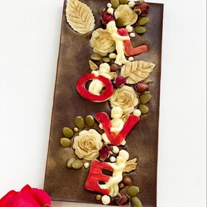 Valentine&#39;s Day Chocolate Bar – Sweeten Your Love with Decadent Treats, Edible, Custom, Handmade chocolate bar, Valentine&#39;s Day gift,Quality