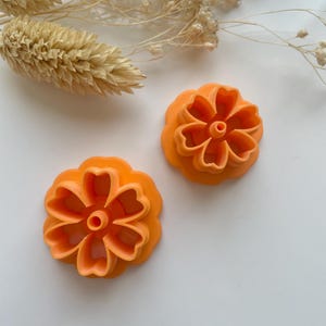 Flower petals heart cookie cutter / Polymer clay cookie cutter / Clay cutter / Clay cutter / Fimo cookie cutter / Polymer clay cutter