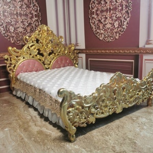 Double Victorian Bed for a 1/6 th Scale Dolls ready as a gift/Miniature Dolls House Bed/Blythe Size Bed/12 inch soll Bedroom bed/Roombox