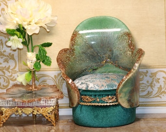 Miniatur Puppen Sessel: Epoxidharz & Velour Blythe Möbel