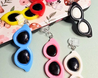 Colorful Glasses Kindle Charm, Dust Plug Charm, Kindle Plug Charm, Phone Charm, Booklover, Optometrist or Optician Gift, USB-C Charm