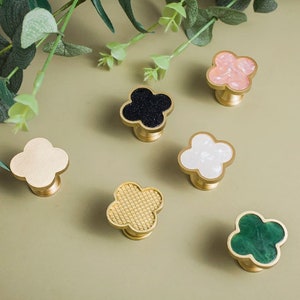 Brass Lucky Clover Knob Pull  Handle Drawer Furniture Hardware Cabinet Knobs, Dresser Pulls,Cabinet decorative Knobs Handles