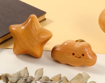 Stern Wolke Mond Schublade Möbel Hardware Schrankknöpfe, kundenspezifische gravierte Dresser Pulls, Holzgriffe, Kinderzimmer Massivholzknöpfe, Türgriffe
