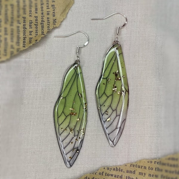 Fairy wing earrings green // fairycore fairy wings charm grunge goblincore cottage forest mush mushrooms aesthetic Sterling silver