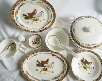 Vintage Bone China Dinnerware Set, Made in China (Jingdezhen Porcelain), On-glaze Decoration Technique