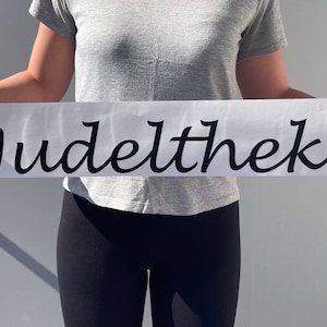 Personalisierte Aufkleber – Vinylsticker für indoor & outdoor (ab 6 cm Höhe)
