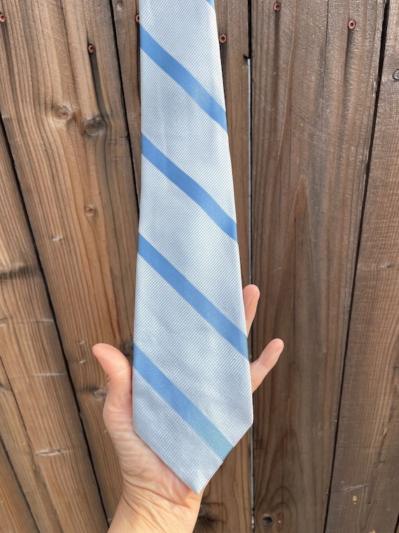 1970's Lilly Dache' Necktie - image 1