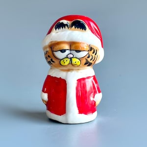 Vintage Ceramic Garfield Figurine,  Garfield Ceramic Figurine, Christmas Santa Garfield Hollow Small Ornament