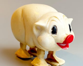 Vintage Pig Plastic Ramp Walker, Kitsch Piggy Vintage 1960s Toy