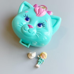 Vintage Polly Pocket Cuddly Kitty COMPLETE, Polly Pocket Cute Pastel Cat Compact With Polly & Flocked Cat 90&#39;s Girls Toy