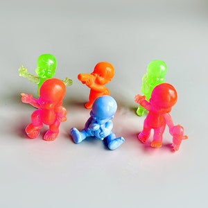 Hasbro Lil’ Babies Oodles Neon Colours, CHOOSE YOUR OWN, Vintage 80’s 90&#39;s Tiny Plastic Babies. Colourful Tiny Doll Cartoon Baby