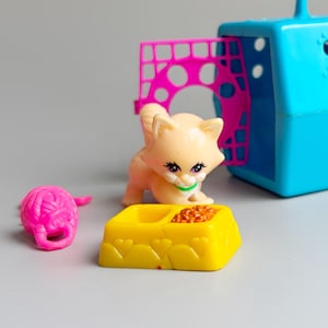 Gatito juguetón vintage de Littlest Pet Shop con jaula acogedora, gatito jengibre y jaula de Kenner LPS, set de gatitos de los 90