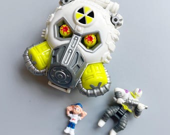 1992 Mattel Mighty Max Carded Action Figure - Fights Nuke