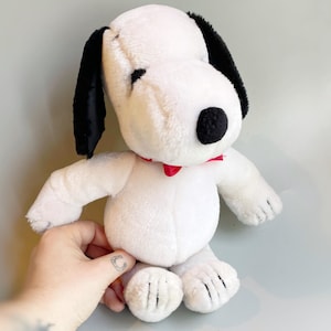 Snoopy Plush, Peanuts Toy Plush, Vintage Snoopy United Feature Snoopy 11&quot;  Cute Vintage Cuddly Snoopy