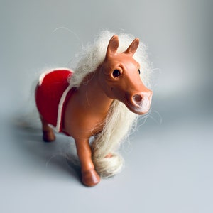 Plastech Horse, Troll Pony, Dam Type Troll Horse, Rare Plastech Pony