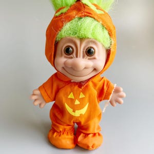 Halloween Pumpkin Troll, Russ Halloween Troll Toy, 90’s Halloween Orange Pumpkin Suit Green Hair