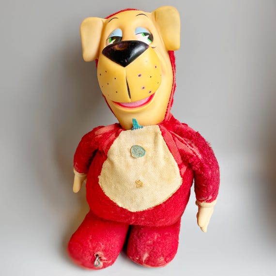Huckleberry Hound Knickerbocker Rubber Faced Plush, Kitsch 60's