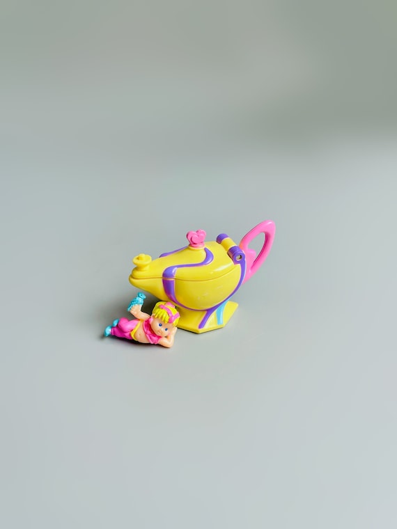 Genie and Her Magic Lamp Mimi and the Goo Goos Tiny Play Set, 90s