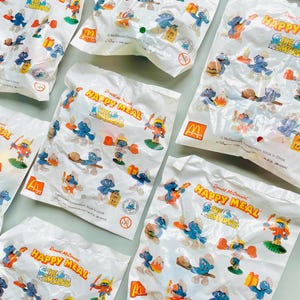 McDonalds Smurf Figurines Sealed NOS Blind Bag, 90&#39;s Mini Plastic Smurf Figures Peyo Happy Meal Smurf