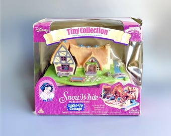 Disney Polly pocket 1995 Snow White & Seven Dwarfs Cottage BOXED COMPLETE, Disney Polly Pocket Snow White House Vintage Bluebird, light Up