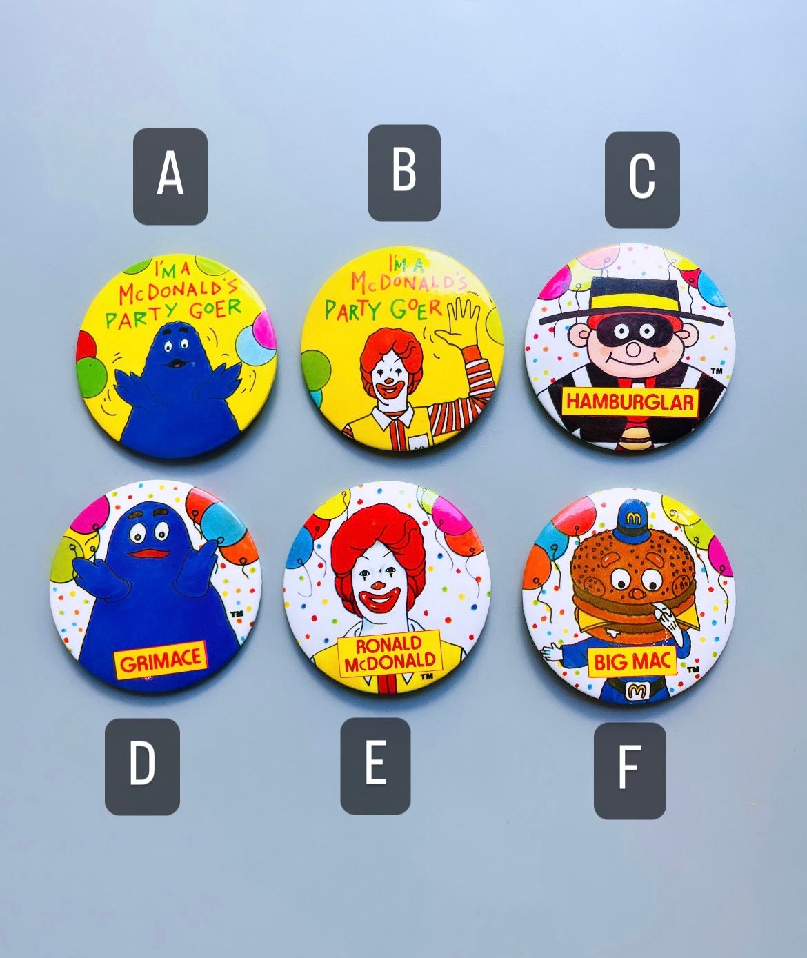 80年代/90年代の、黄色と青のゴールデンアーチロゴが入った