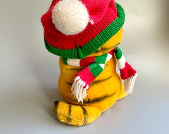 Garfield Skiing Plush, Vintage Dakin 80's Garfield Plush, Winter