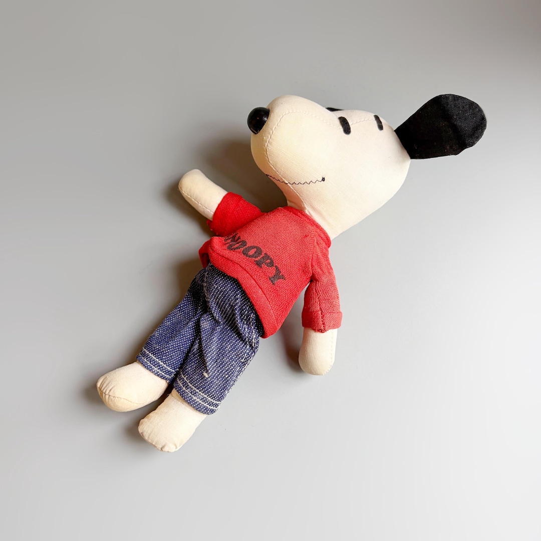 Vintage Snoopy Rag Doll: 1950s-60s Peanuts Collectible - Etsy