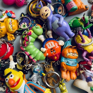 90’s Keychains- CHOOSE YOUR OWN- Nostalgic Character Keyrings, Garfield, Muppets, Sesame Street, Star Wars, 90's Cartoons, Y2K