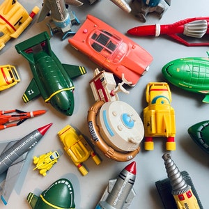 Thunderbirds Soundtech 2000 Figures, CHOOSE YOUR OWN, Thunderbird 1, 2, 3, T4, Thunderbird 5, Fab Penelope Talking Car, Thunderbirds Bandai
