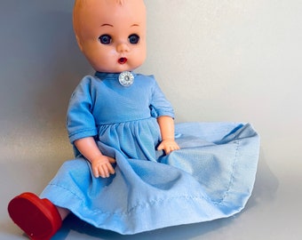 Vintage Reliable Toy Co Canada-pop, schattige plastic pop, vintage kleine knipperende pop, lieve kleine pop