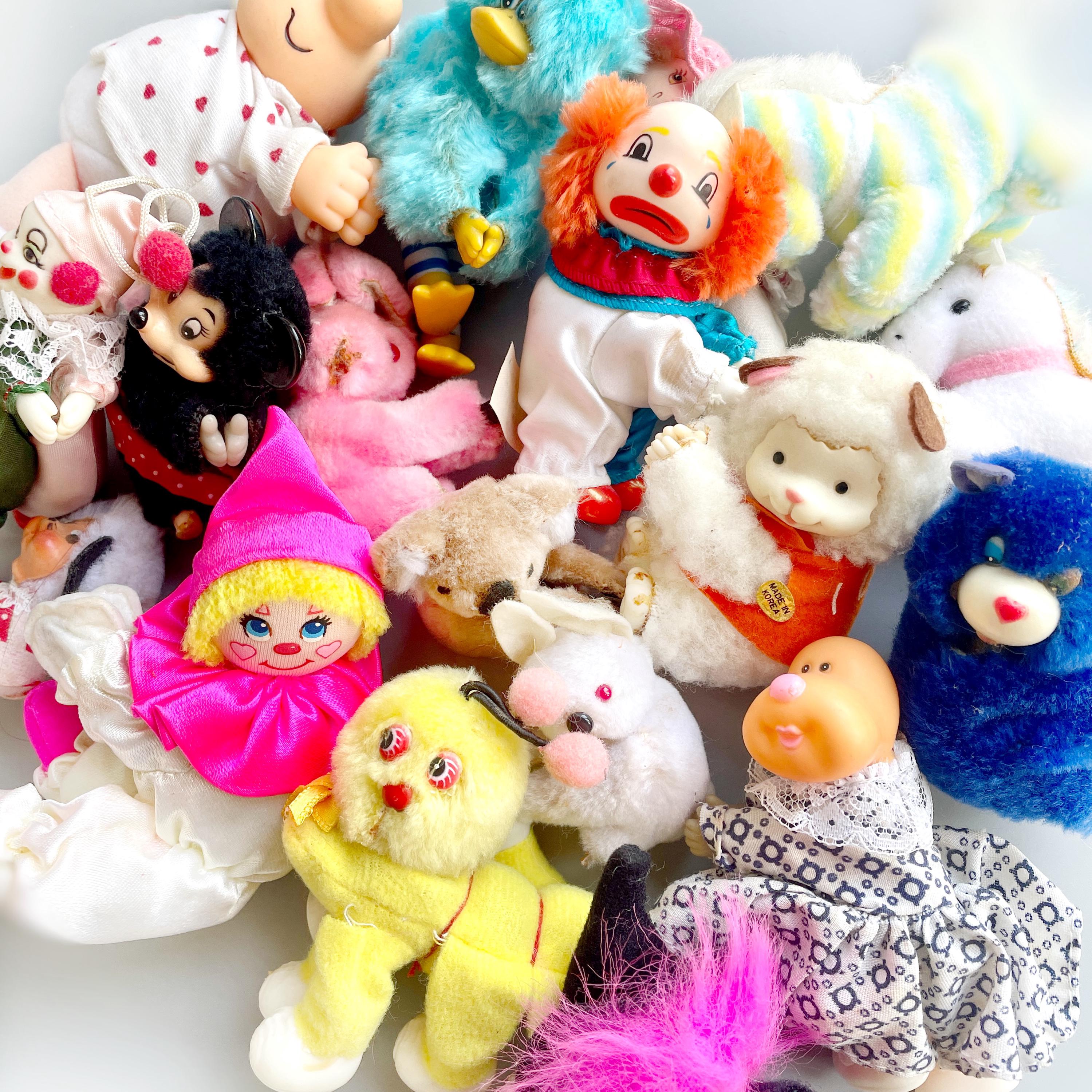 Vintage Clip On Hugger Grippers, CHOOSE YOUR OWN, 80s Retro Curtain Clip Toys, Care Bear, Dakin Clown, Disney, Witch, Ziggy, Lotsa Legs