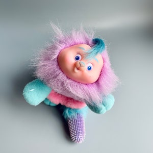 Li&#39;l Brush-a-Loves Bubble Berry, Rare 80&#39;s AmToy Brush A Loves Pastel Plush With Brush Tail, Plastic Faced plush 90&#39;s