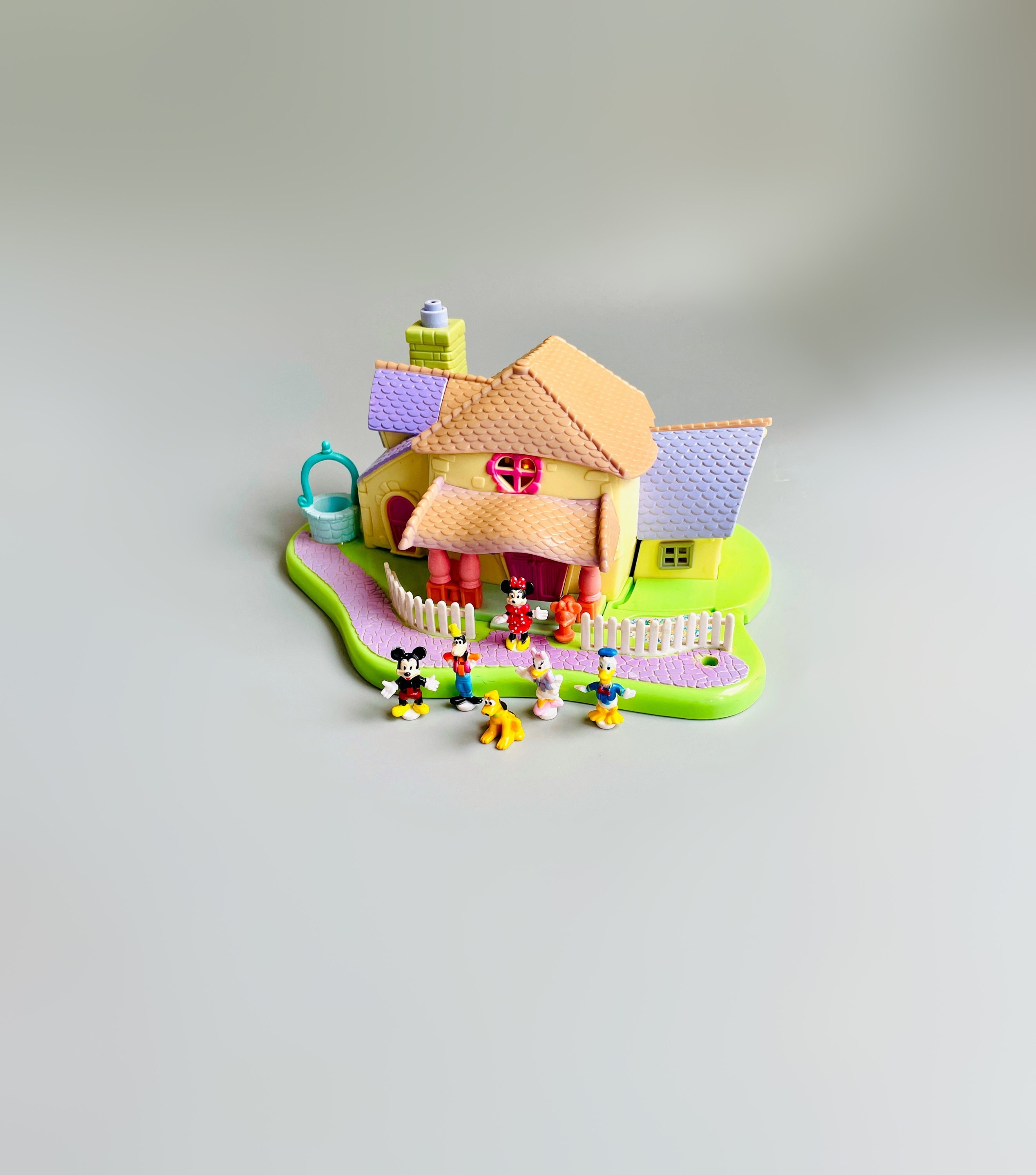 ディズニー ミニー サプライズ パーティー ポリー ポケット ハウス