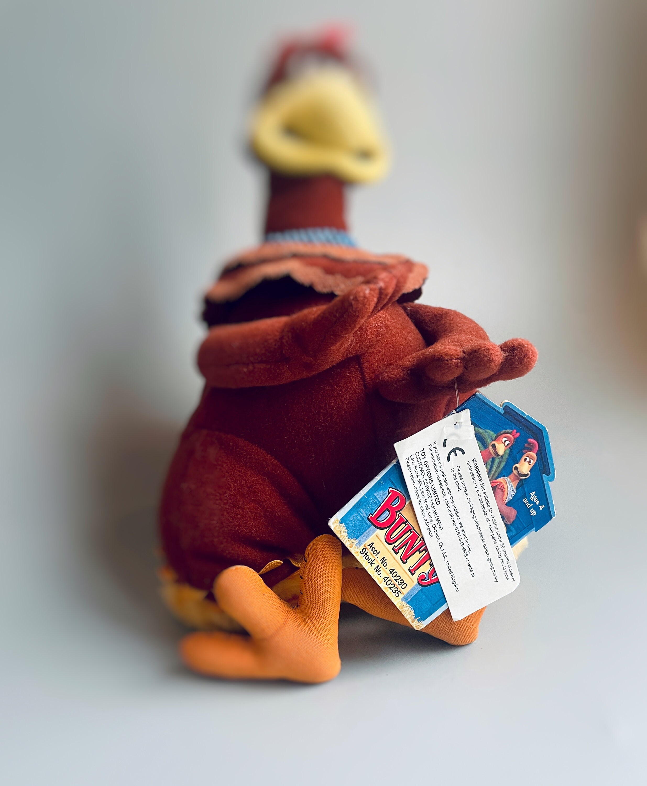 Amazon.com: Aurora, 61551, Chicken Run Ginger 13In, Soft Toy
