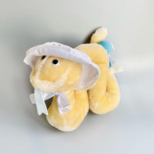 Dakin Plush Snake, Vintage Kitsch Cute Plush Snake In Bonnet, Plush Baby Rattle Snake Cute Bonnet Snake With Bow, 80&#39;s Kitsch Decor