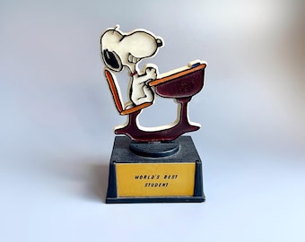 70s Aviva Snoopy Mini Ceramic trophy/SMILE A LITTLE SMILE