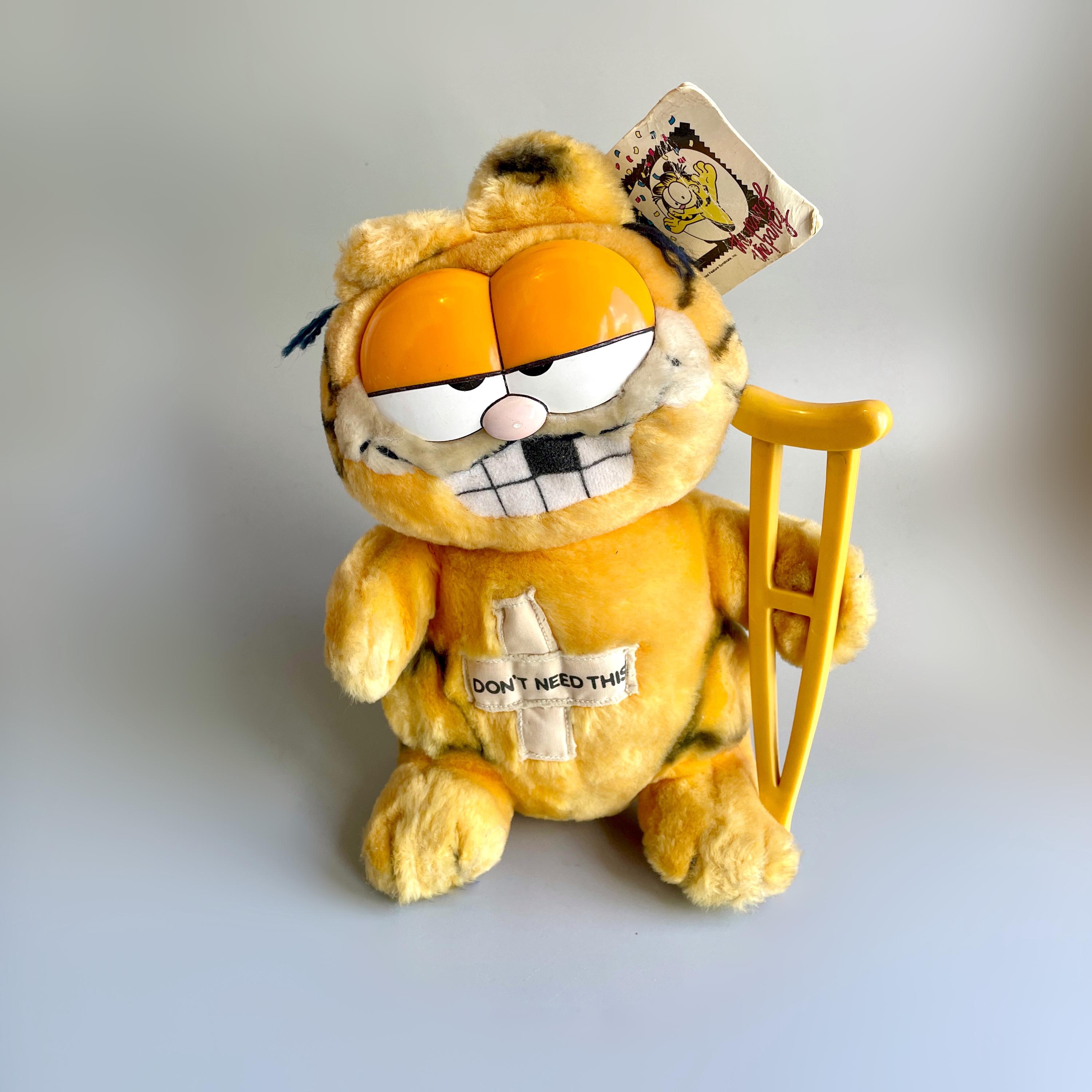 Garfield Get Well Soon Plush, Vintage Dakin 80's Garfield Plush,i
