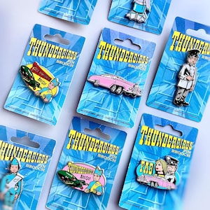 Thunderbirds Vintage Pin Badge, VÄLJ DIN EGEN, Vintage Kartongplast Pin Badge, 90-tals Thunderbird Brosch Förpackad
