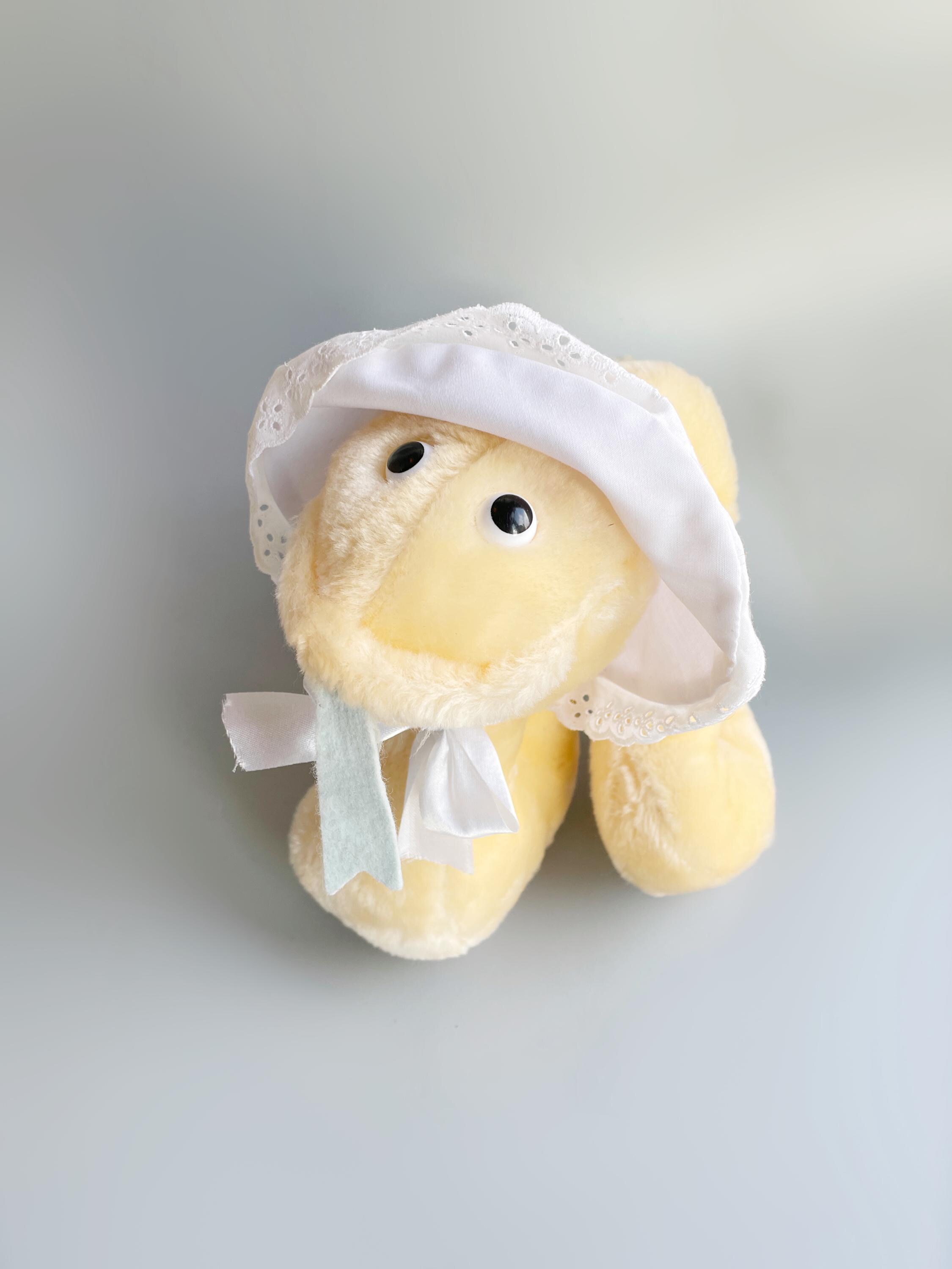 Dakin ぬいぐるみヘビ、ボンネットに入ったヴィンテージキッチュな
